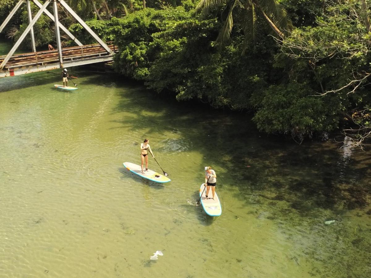 Circus Lagoon Hideaway Bed & Breakfast Dodanduwa Bagian luar foto
